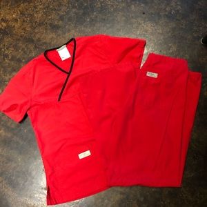 Urbane Scrub Set Size Small